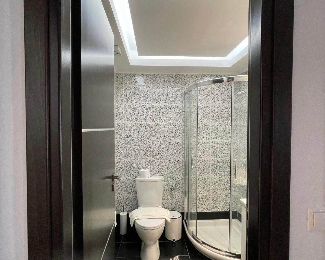 White House Kokas Luxury Lägenhet